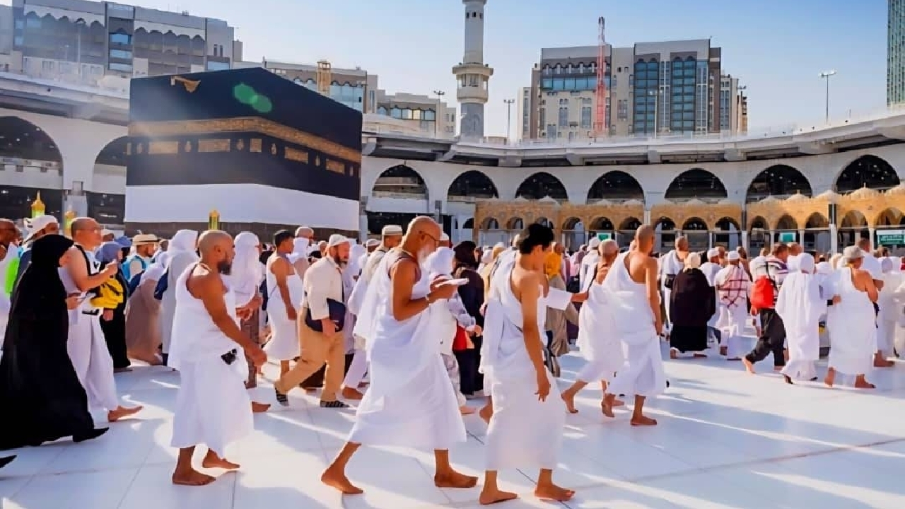 دارندگان فیش عمره برای تشرف در سال جاری اقدام نمایند