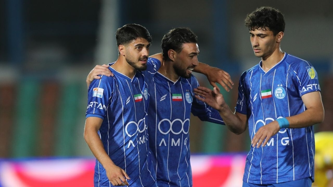 استقلال ۲ - ۱ فجر سپاسی؛ صدر جدول در انحصار آبی‌ها