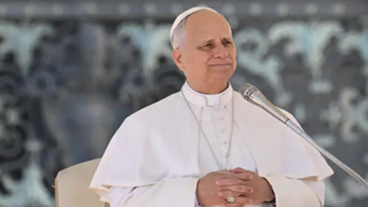 توصیه پاپ به نوجوانان آمریکایی: از هوش مصنوعی برای انجام تکالیف خود استفاده نکنید!