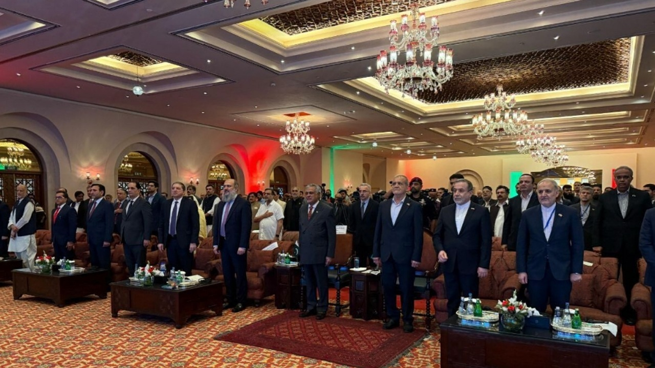 همایش بازرگانی ایران و پاکستان با حضور پزشکیان گشایش یافت