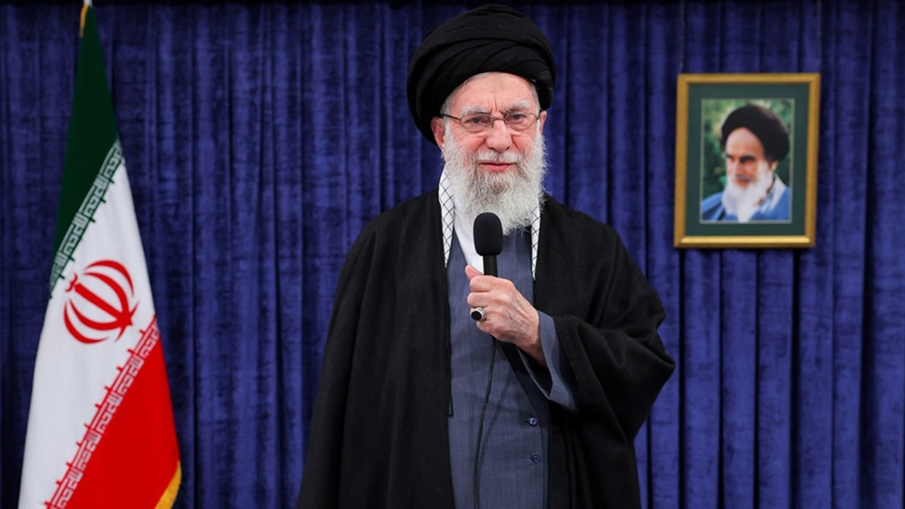 دعوت رهبر معظم انقلاب از مردم برای حضور در راهپیمایی ۲۲ بهمن