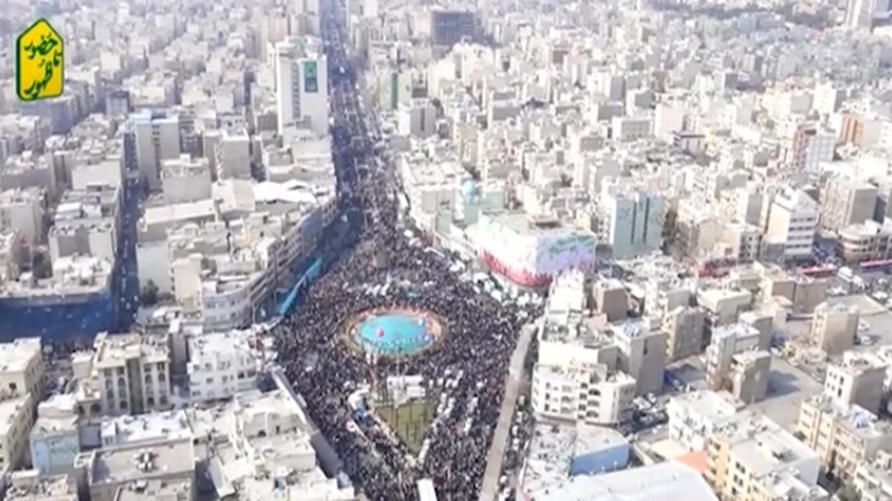 بازتاب جشن ۴۶ سالگی انقلاب اسلامی در رسانه‌های دنیا + فیلم