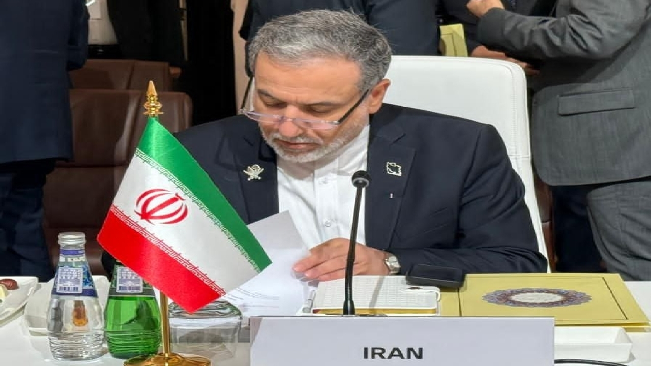 آغاز نشست وزرای امور خارجه سازمان همکاری اسلامی و اتحادیه عرب با حضور عراقچی