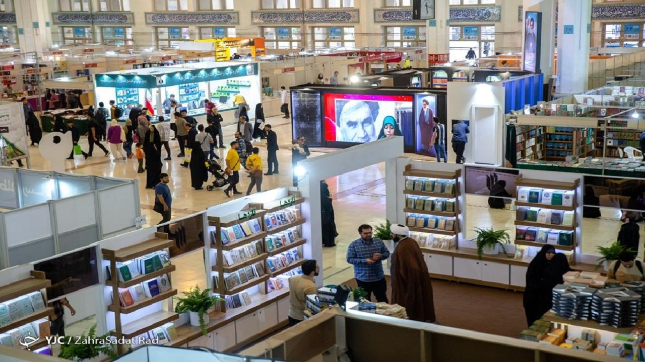 نشر شاهد با بیش از ۴۰۰ عنوان کتاب در نمایشگاه کتاب/ تخفیف ۵۰ درصدی به خانواده ایثارگران