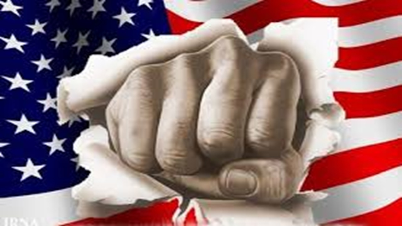 از کودتای ۲۸ مرداد تا جنگ تحمیلی ۱۲ روزه + فیلم