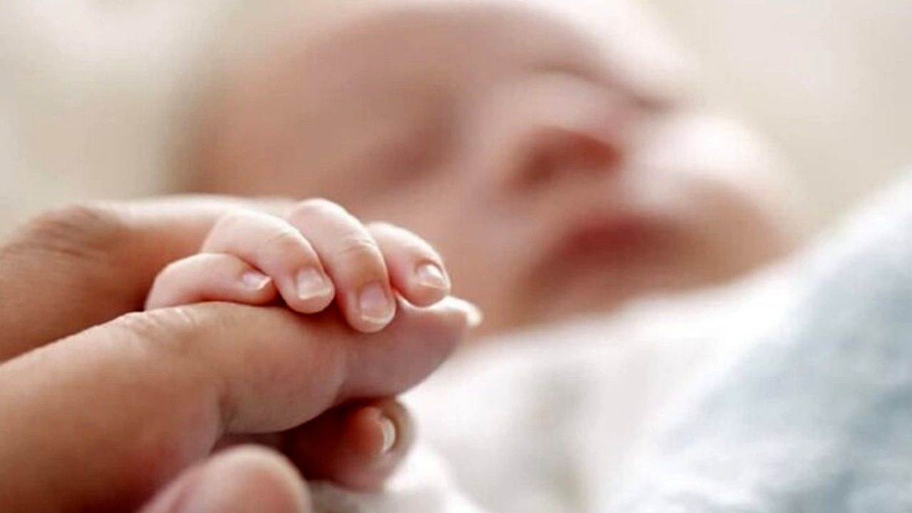 میانگین سن پدران و مادران ایرانی در اولین فرزندآوری چقدر است؟