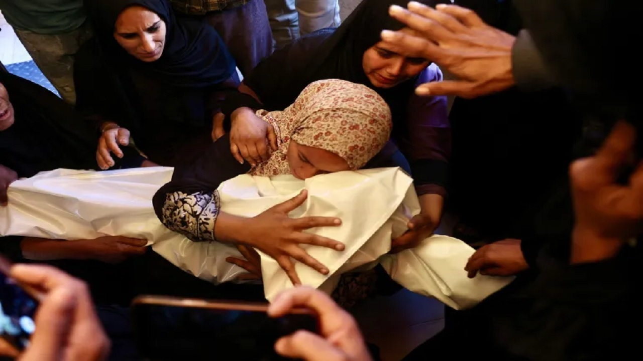 ثبت کامل یکسال از جنایات اسرائیل توسط دیده بان حقوق بشر