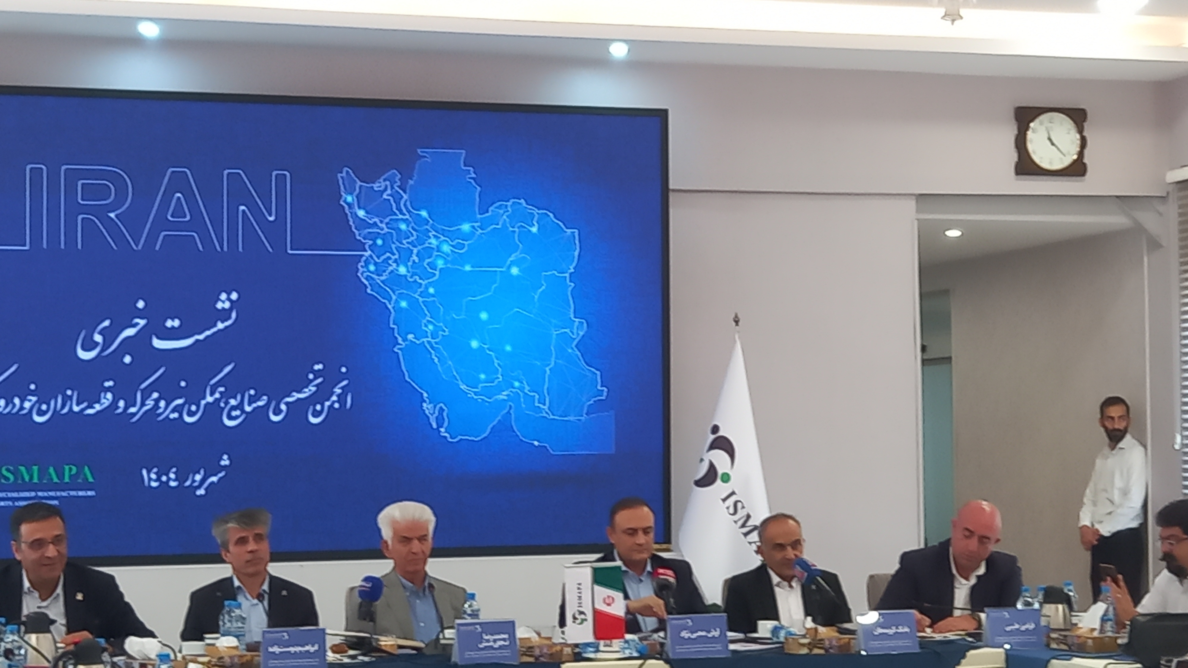 بدهی دو خودروساز بزرگ به ۶۲۰ همت رسید+فیلم