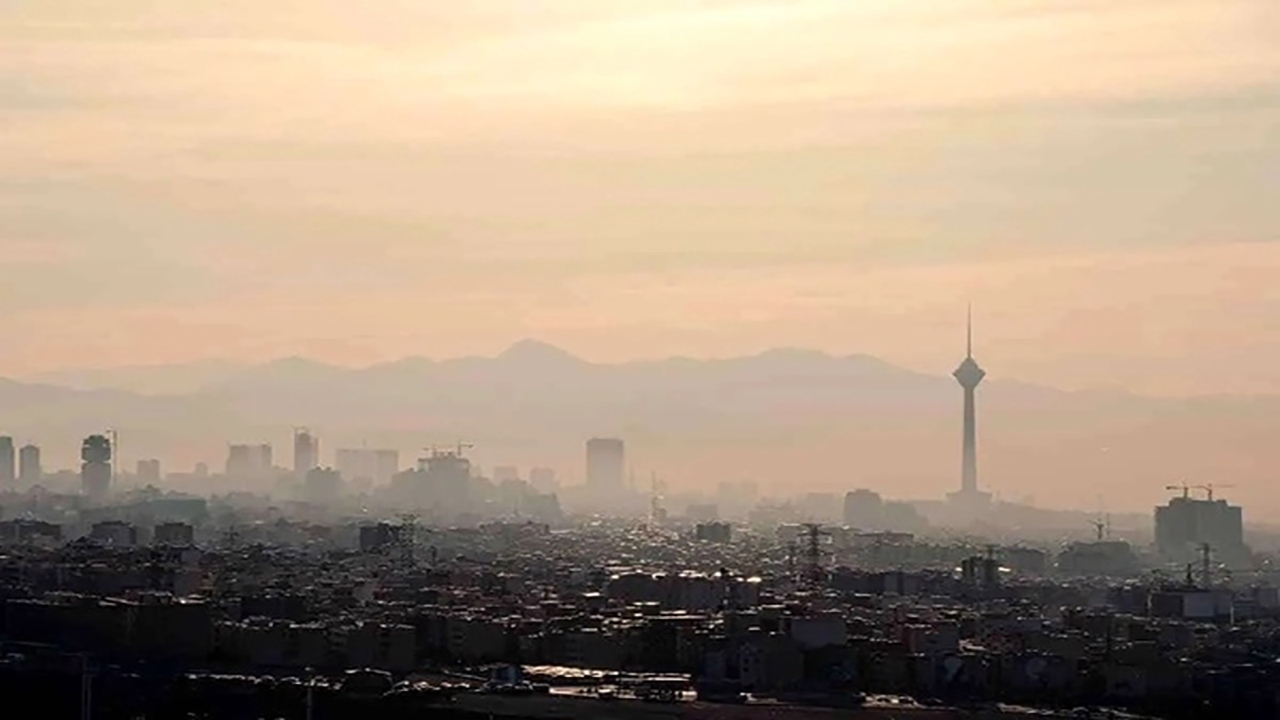 هوای تهران آلوده است