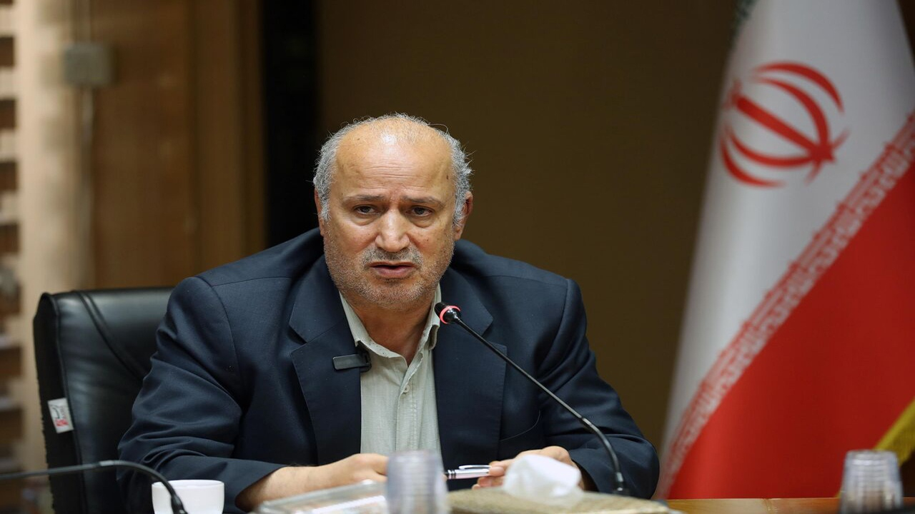 اختصاص درصدی از درآمد بازیکنان و مربیان خارجی به توسعه فوتبال دانش‌آموزی