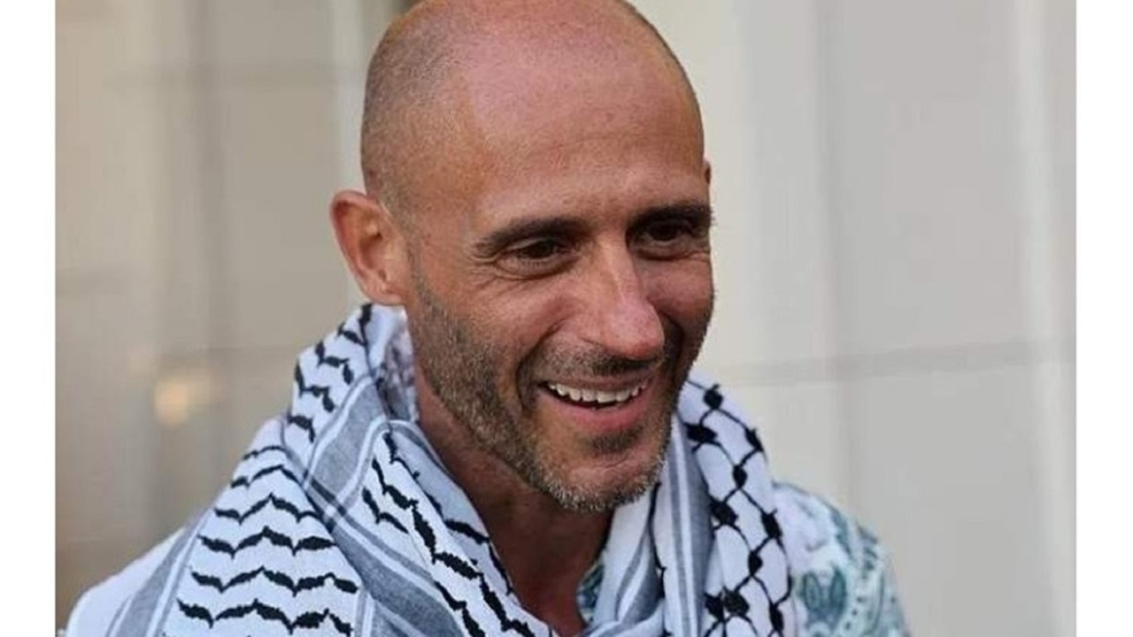 فعال ایتالیایی ناوگان صمود، مسلمان شد