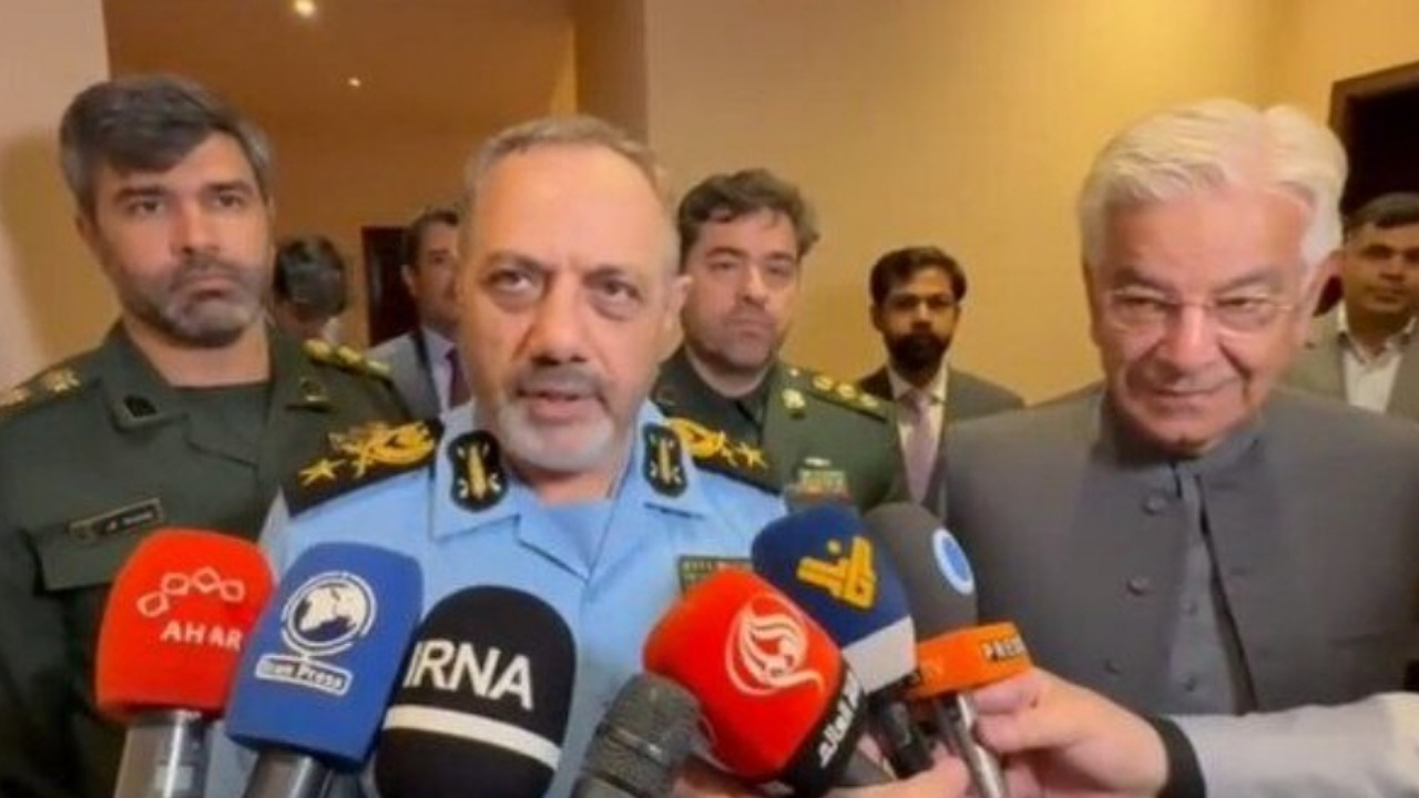 وزیر دفاع: اتفاقات خوبی در توسعه روابط دفاعی با پاکستان رخ خواهد داد
