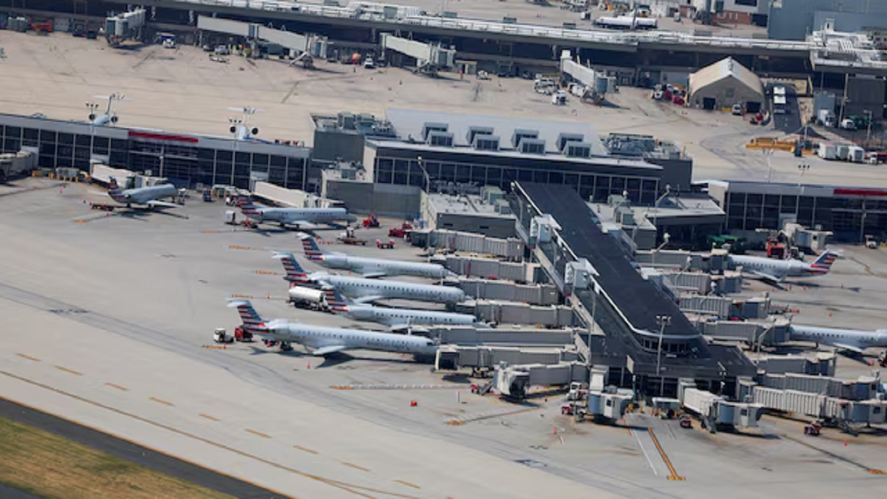 توقف موقت پروازها در فرودگاه فیلادلفیا به دلیل تهدید به بمب‌گذاری