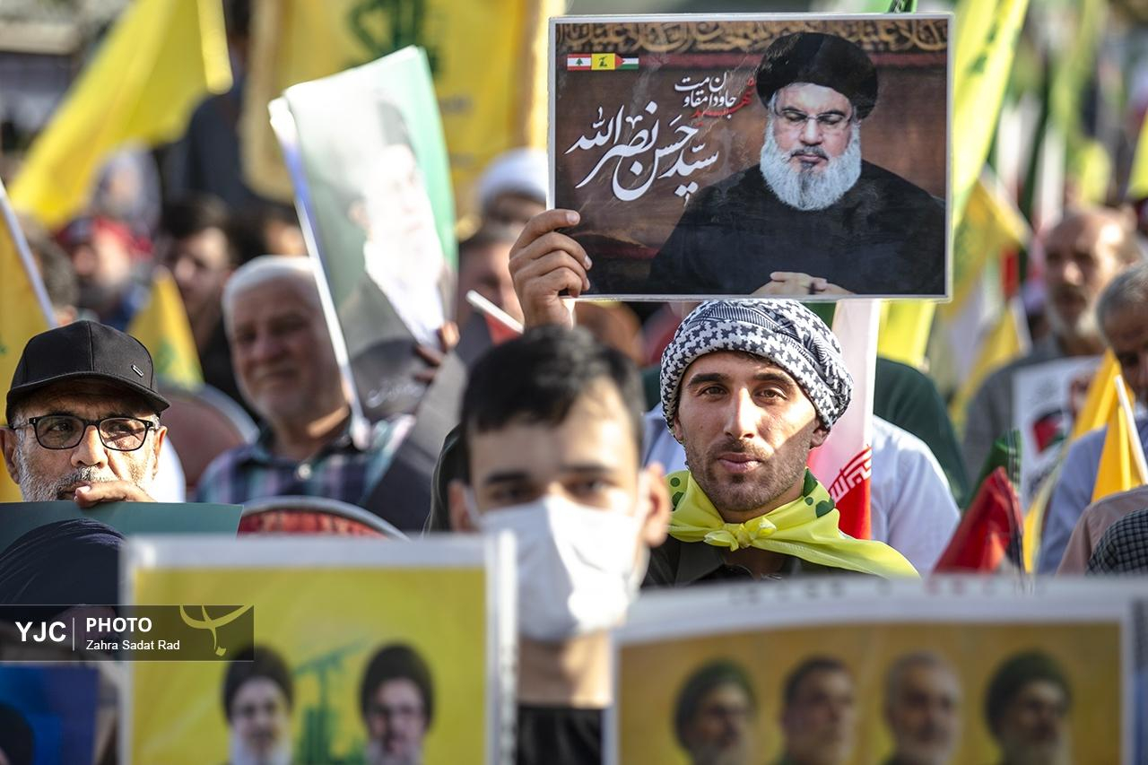 بزرگداشت فرماندهان جبهه‌ی  مقاومت در میدان امام حسین(ع)