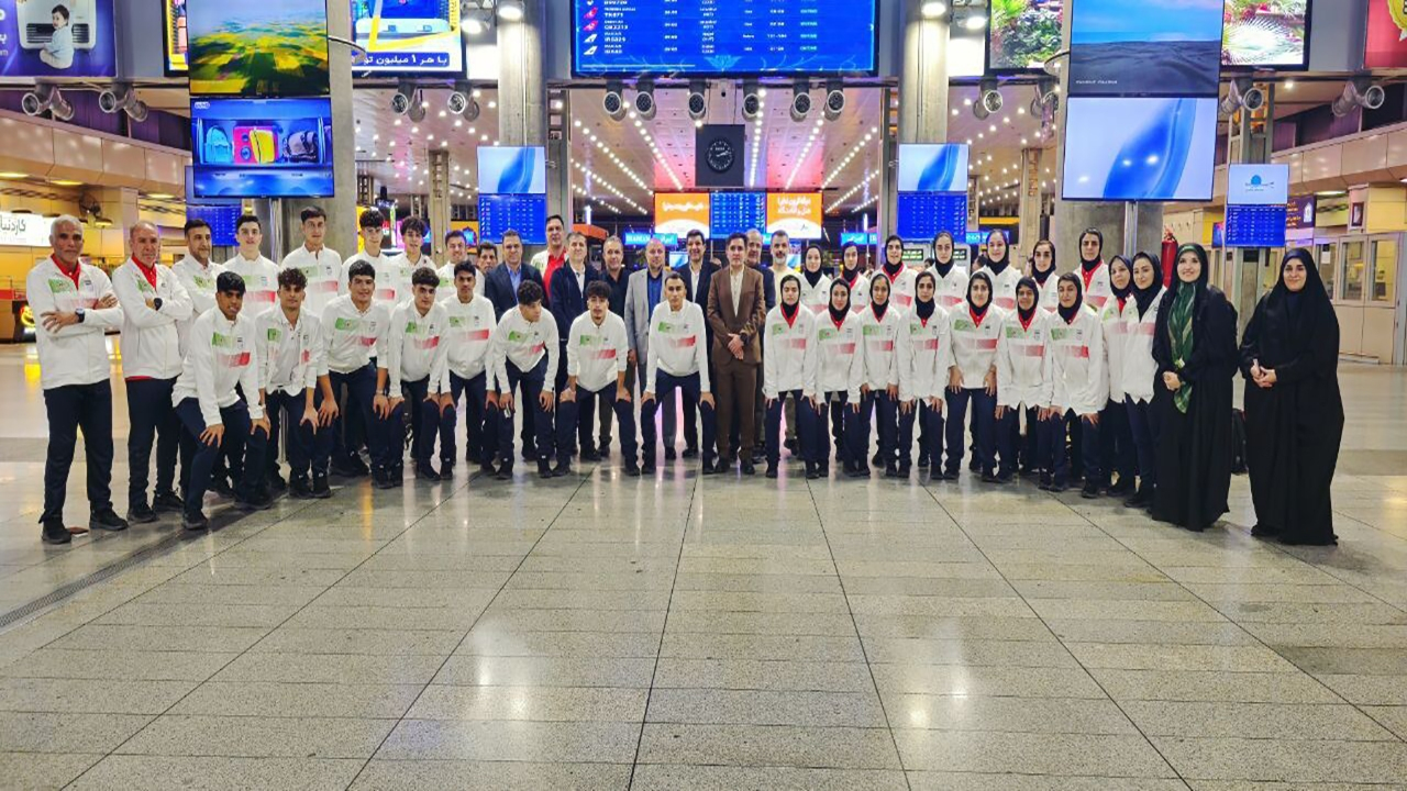 کاروان فوتسال دانش‌آموزی ایران به برازیلیا رسید