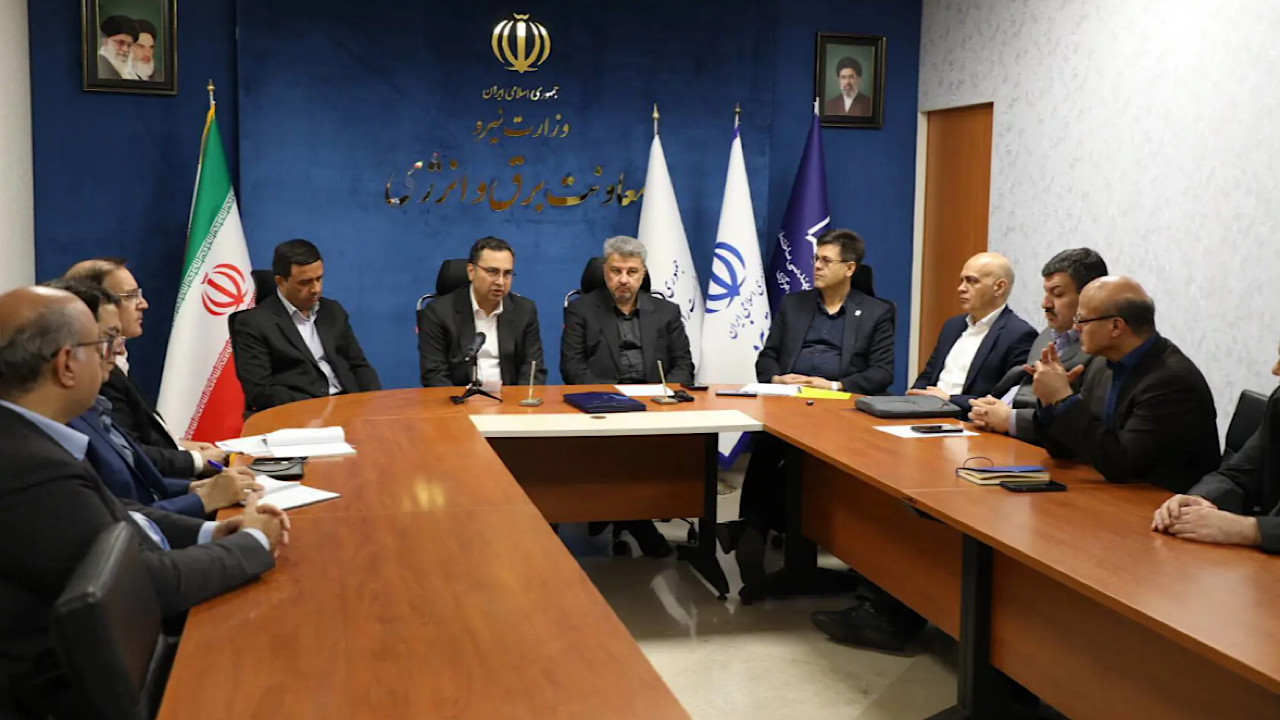 نظام مند کردن ارتقای بهره وری و به کارگیری سامانه های خورشیدی در ساختمان