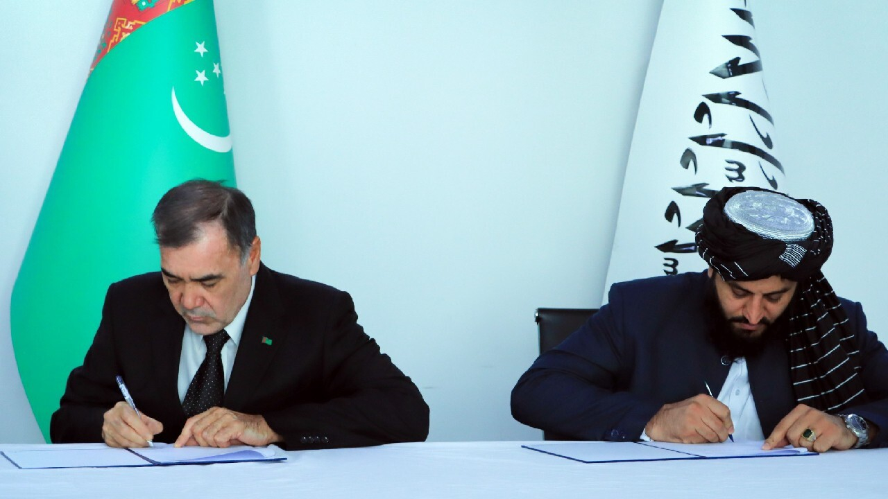 امضای پروتکل همکاری انرژی میان افغانستان و ترکمنستان