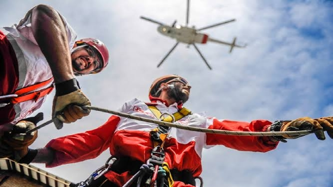 تحریم بر سر راه واردات تجهیزات امداد و نجات به کشور/ ضرورت سفارش پهپاد اطفای حریق