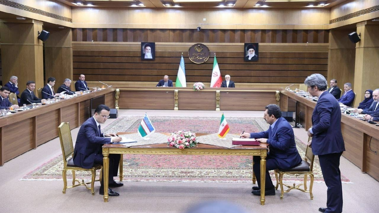 امضای ۴ سند همکاری مشترک میان ایران و ازبکستان