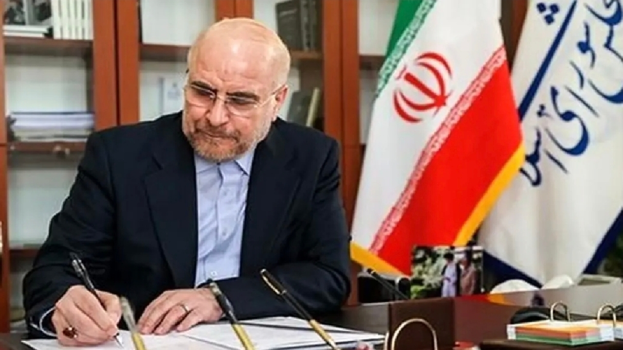 قالیباف قهرمانی نوجوانان در کشتی فرنگی جهان را تبریک گفت