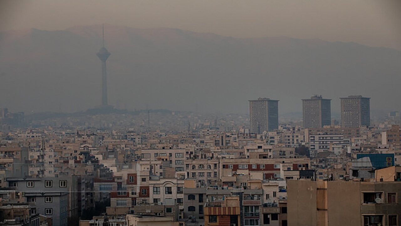 جوی آرام و پایدار در اغلب مناطق کشور/ تداوم استنشاق هوای ناسالم در شهر‌های صنعتی و پرجمعیت