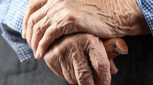 گناباد سومین شهر سالمند خراسان رضوی/ ۱۱.۳ درصد جمعیت استان بالای ۶۰ سال دارند
