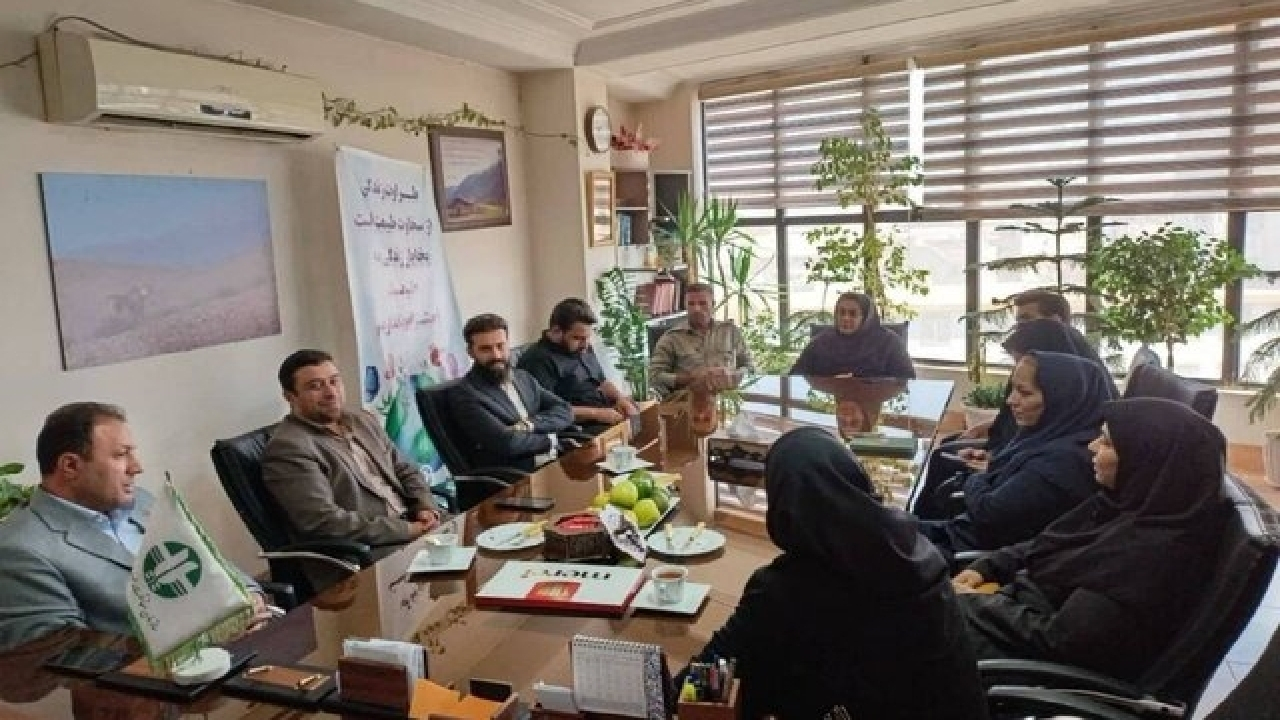 بهبود معیشت و تبدیل وضعیت کارکنان از اولویتهای محیط زیست استان تهران