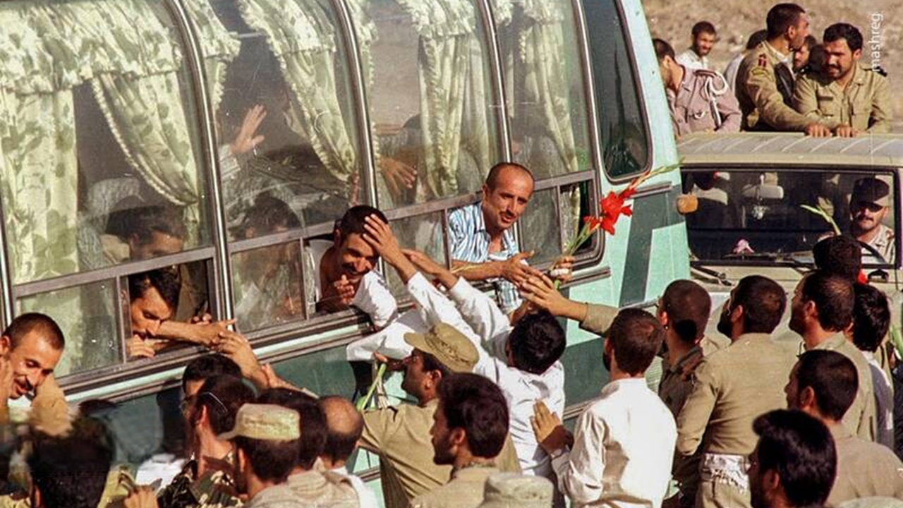 خاطره رهبر معظم انقلاب از اولین دیدار آزادگان بعد از جنگ تحمیلی + فیلم