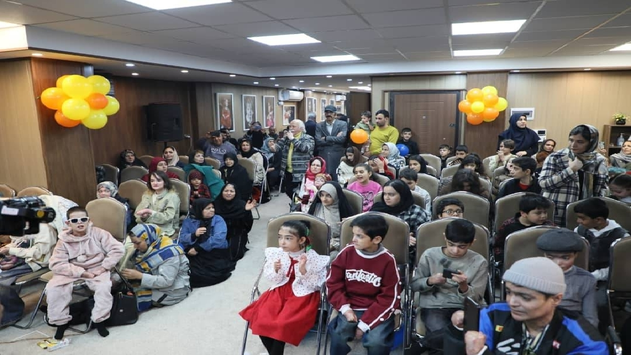 خانهای بی میزبان بیماران پروانهای در جشن یلدای ۱۴۰۴ شد