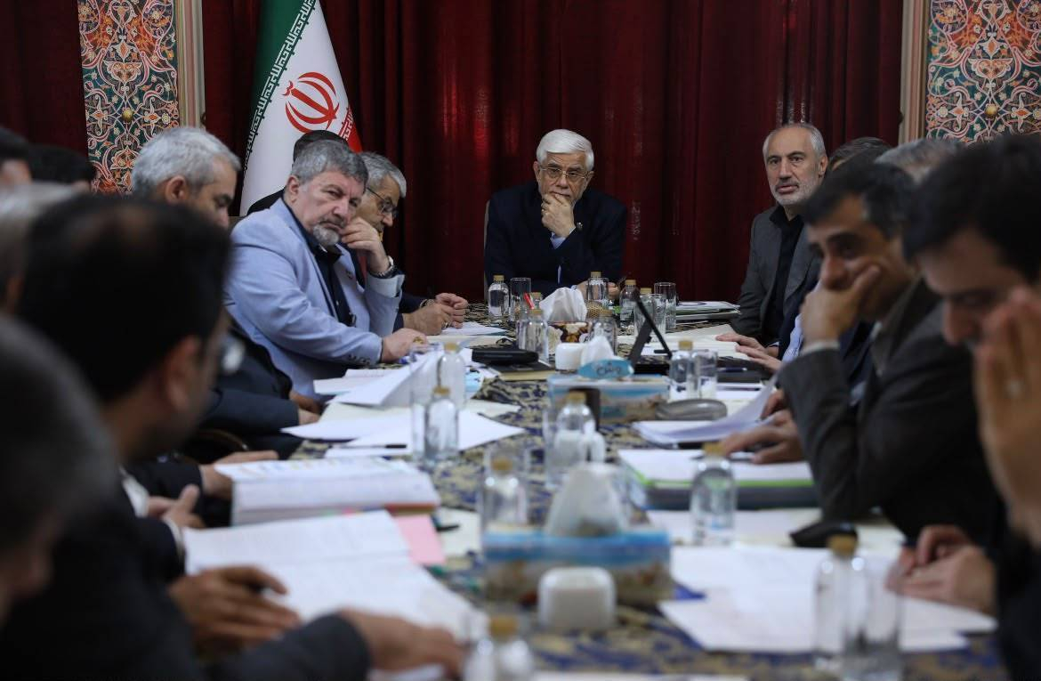 عارف: با وجود جنگ اقتصادی، برای عبور از مشکلات راهکار داریم