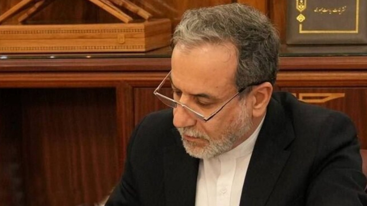 پیام تبریک عراقچی پس از قهرمانی تیم ملی والیبال جوانان در جهان