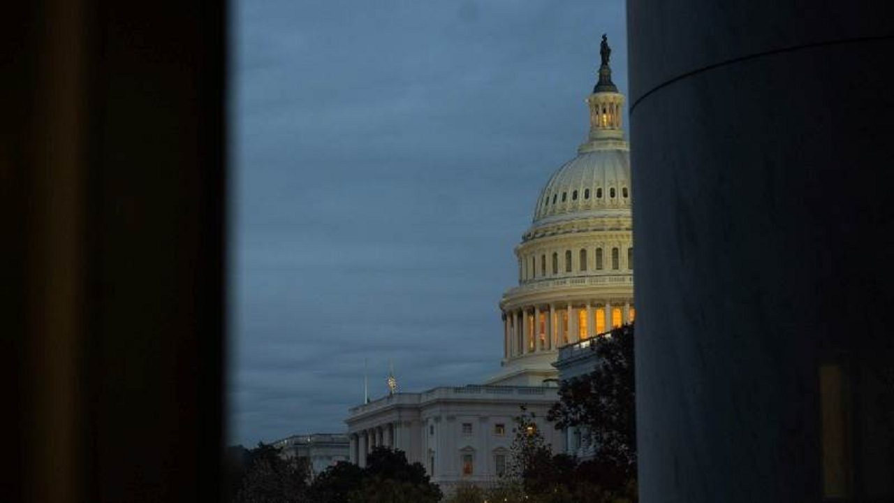 مجلس نمایندگان آمریکا تعرفه‌های ترامپ بر کانادا را مسدود کرد