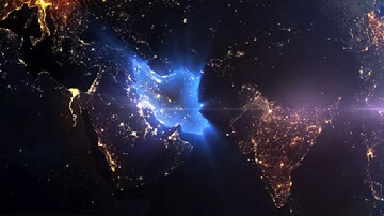 شاعری که با آرش ماندگار شد و با مهره سرخ اعتراف کرد