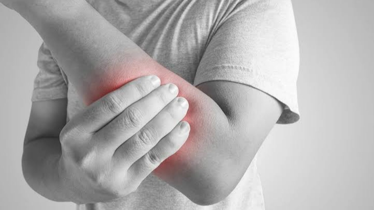 علائمی که نشان‌دهنده شکستگی استخوان است + فیلم