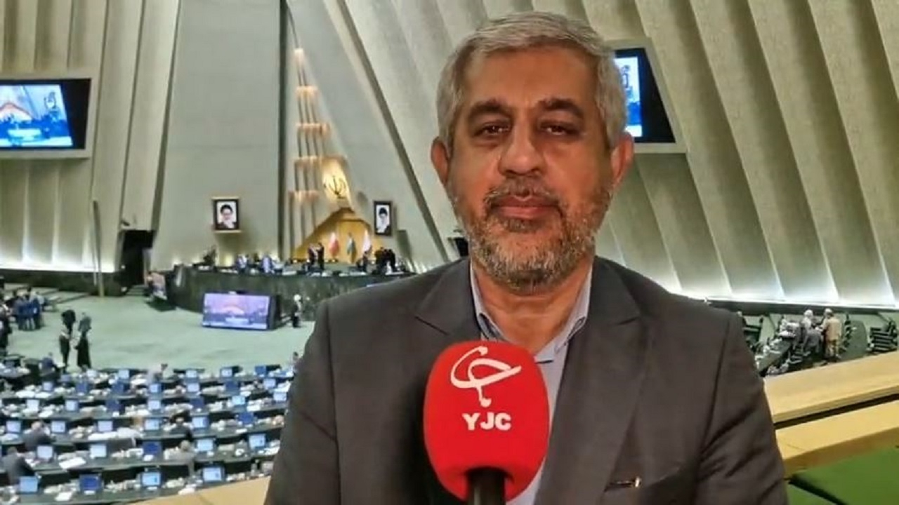مذاکره با عمان به معنای باز شدن تنگه هرمز نیست