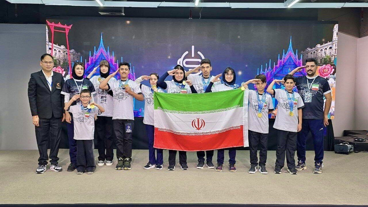 تیم رباتیک دانشآموزی ایران قهرمان آسیا شد