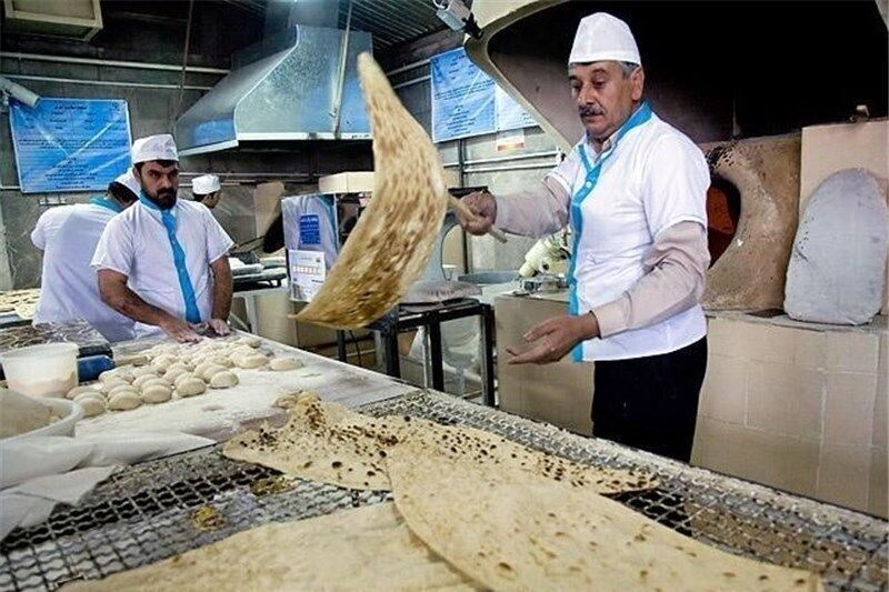 مصرف سالانه ۱۰ میلیون تن گندم در واحدهای خبازی/ضرورت واردات ماهانه ۶۰۰ هزار تن گندم