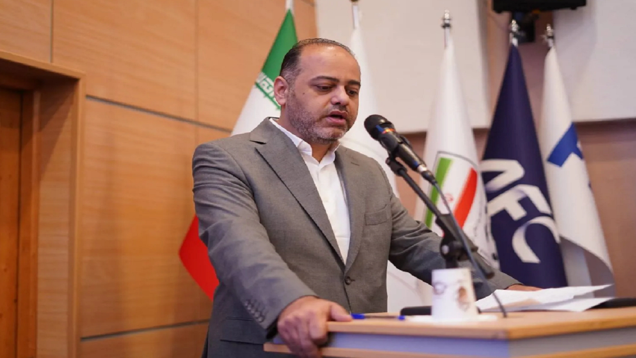 مومنی: پیشنهادی برای اهدای جام فصل گذشته به شهدای میناب مطرح شده است