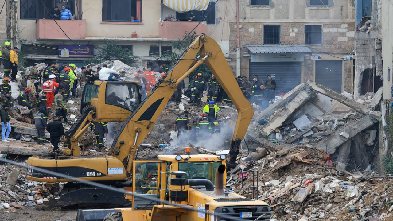 شمار کشته‌های ریزش مرگبار ساختمان در لبنان به ۱۵ نفر رسید