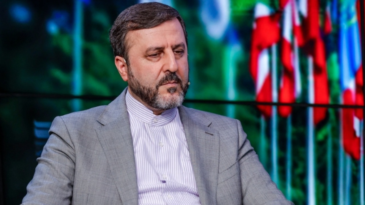 غریب‌آبادی: دوران تحمیل اراده با تهدید و تحریم رو به پایان است