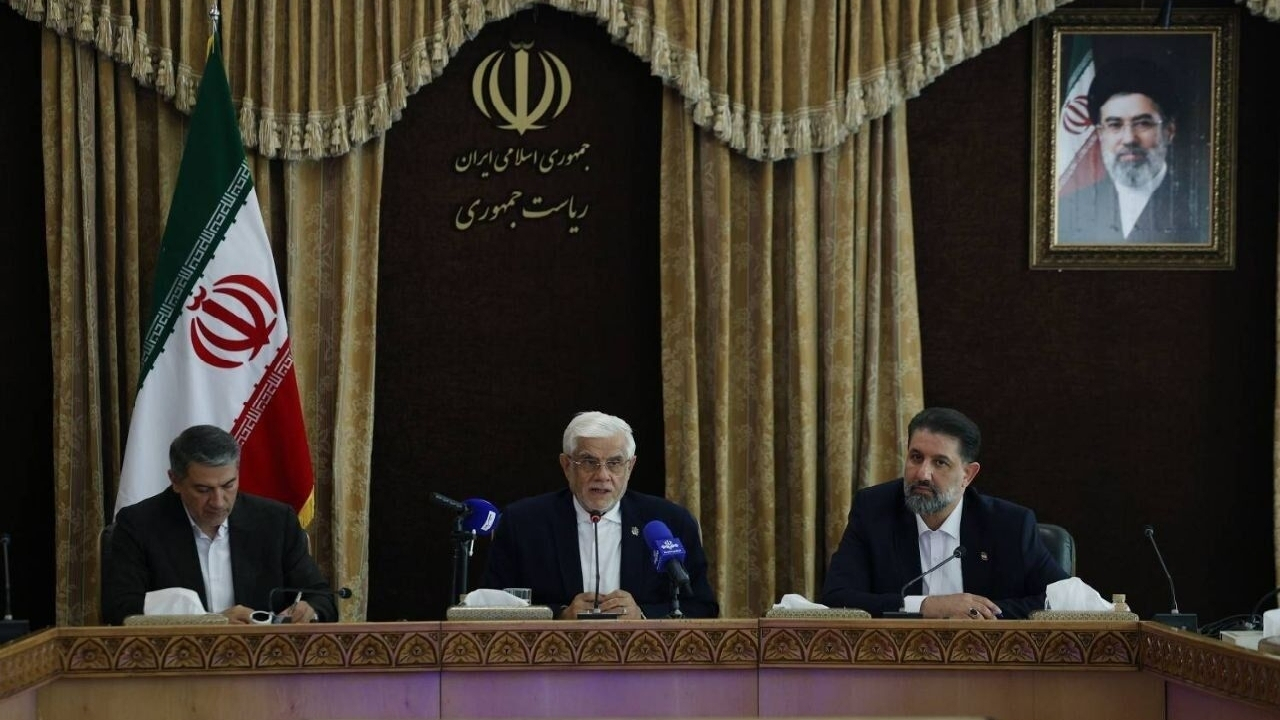 عارف: دشمن پس از شکست نظامی بهدنبال فروپاشی اجتماعی از مسیر فشار اقتصادی است