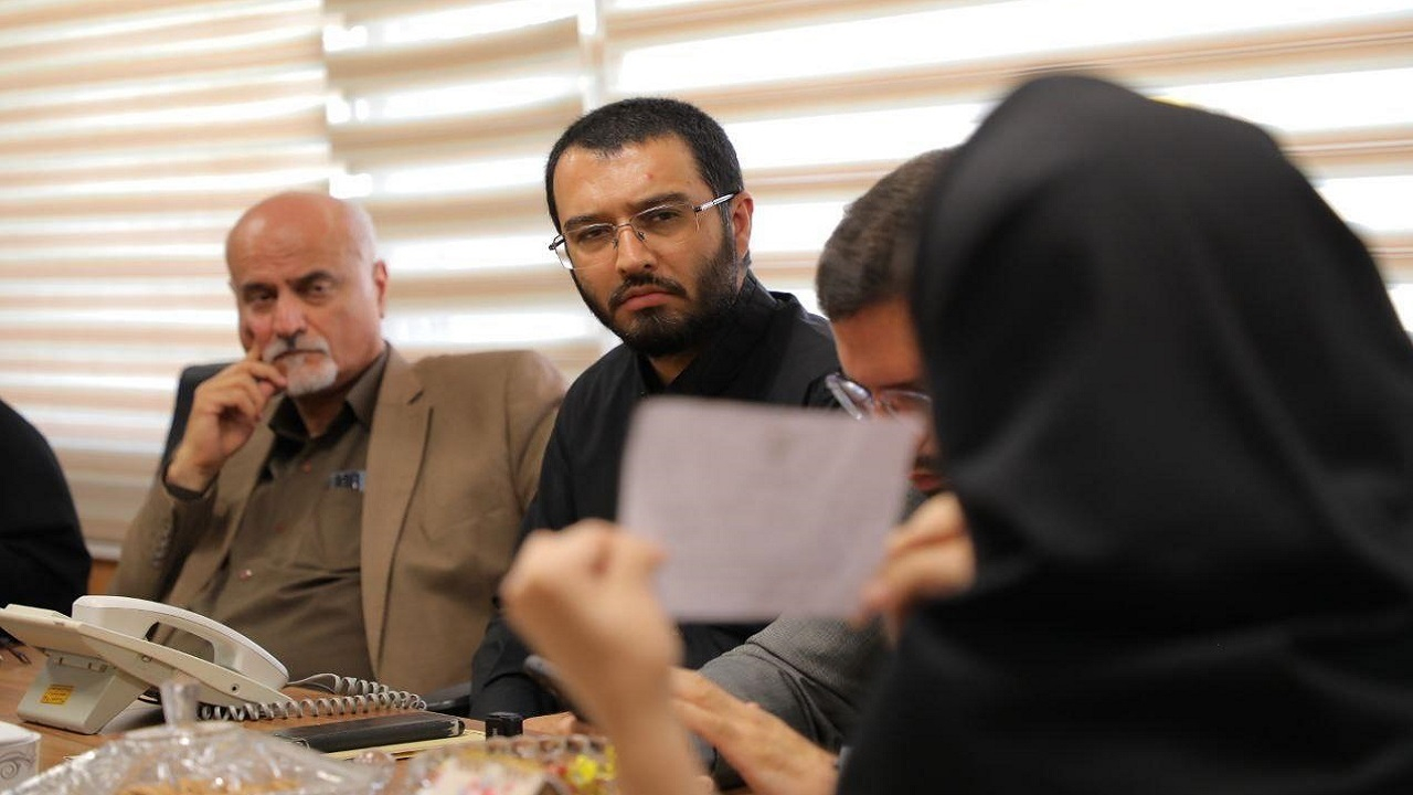 مدیران وزارت کار و سازمان بهزیستی با مددجویان و توان یابان دیدار کردند
