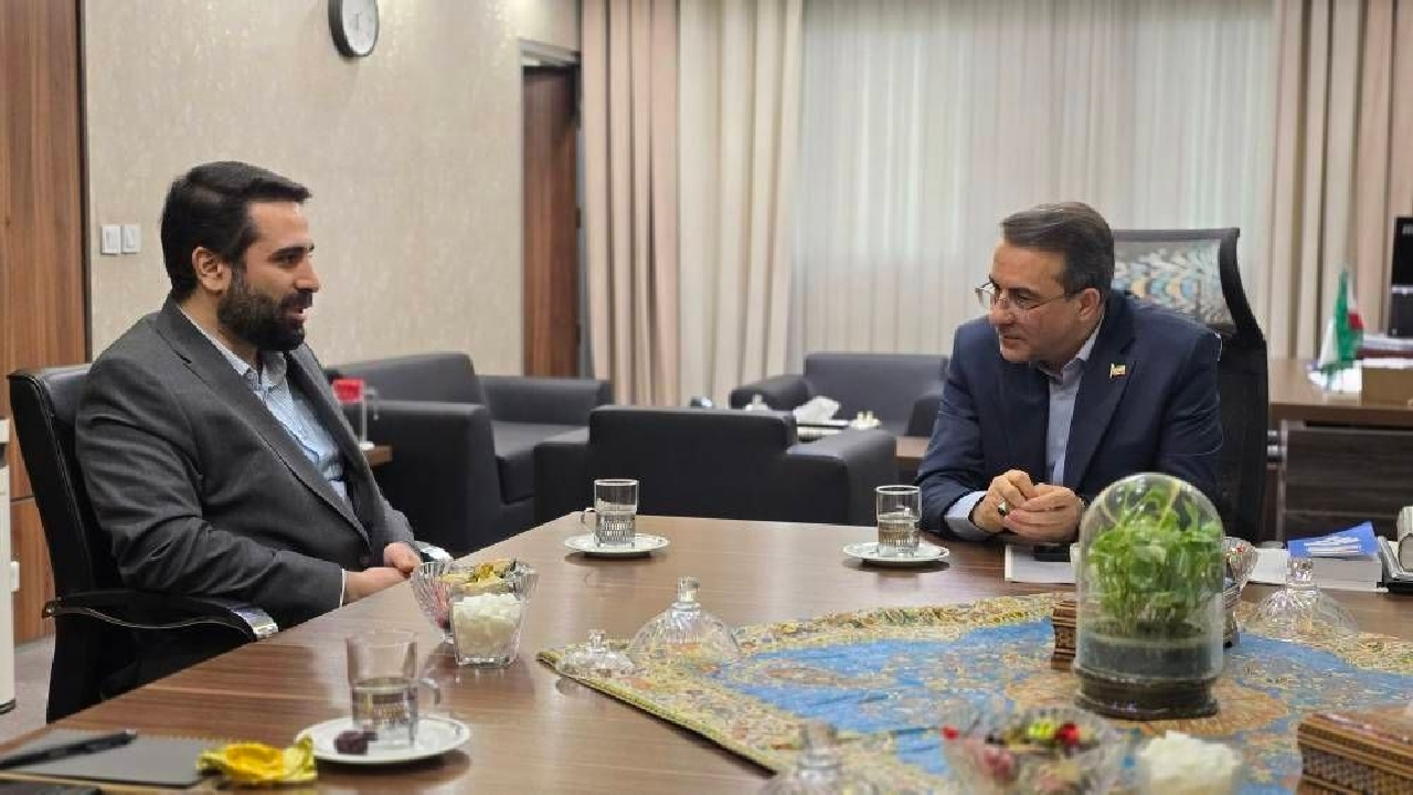 تأکید رئیس سازمان اداری و استخدامی و دبیر شورای عالی فضای مجازی بر همافزایی برای تحقق دولت هوشمند