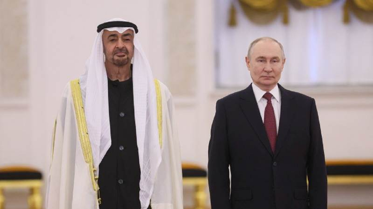 پوتین با رئیس امارات در مورد خاورمیانه گفت‌و‌گو کرد