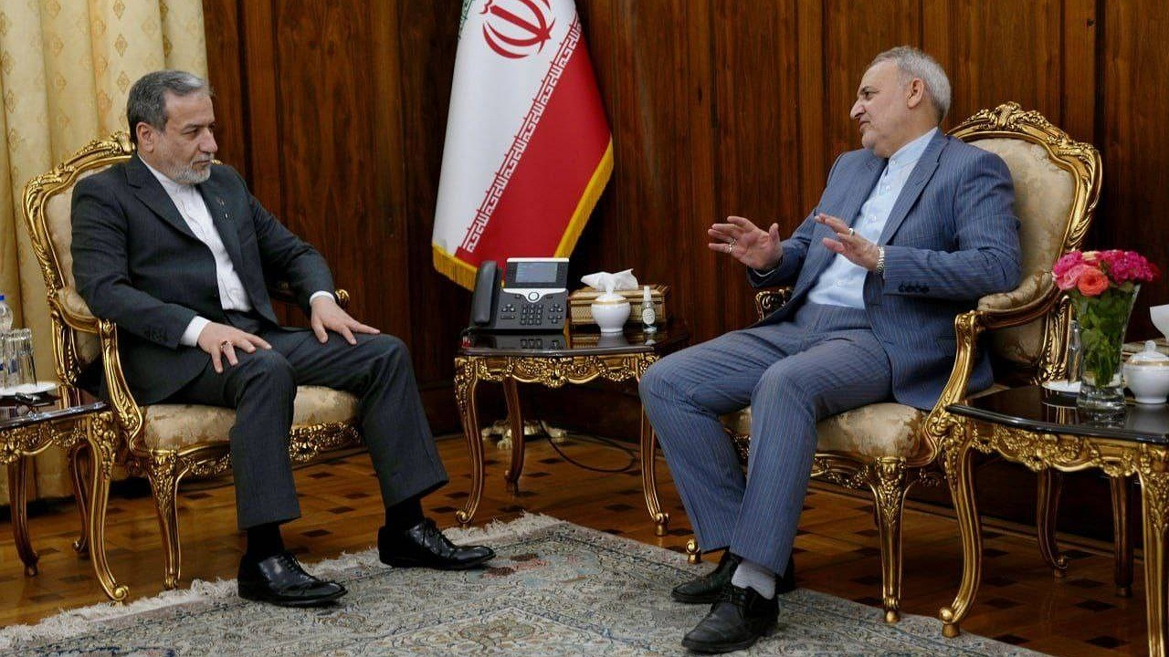 دیدار سفیر ایران در پاکستان با وزیر امور خارجه