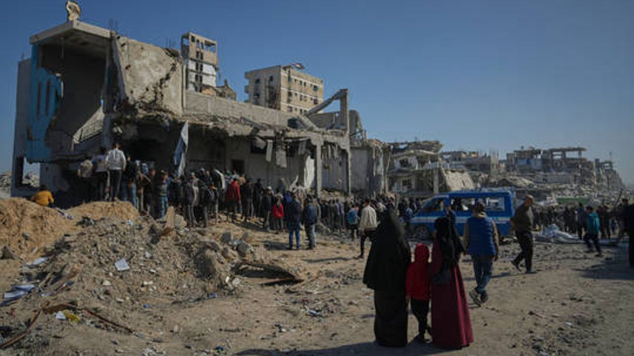 ترامپ هزاران نظامی را برای اعزام به غزه جمع می‌کند