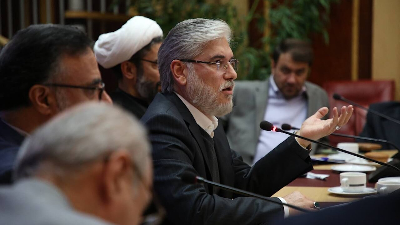 وزیر علوم: دانشگاهها به پایگاه گفتوگوی آزاد دانشجویان تبدیل شود