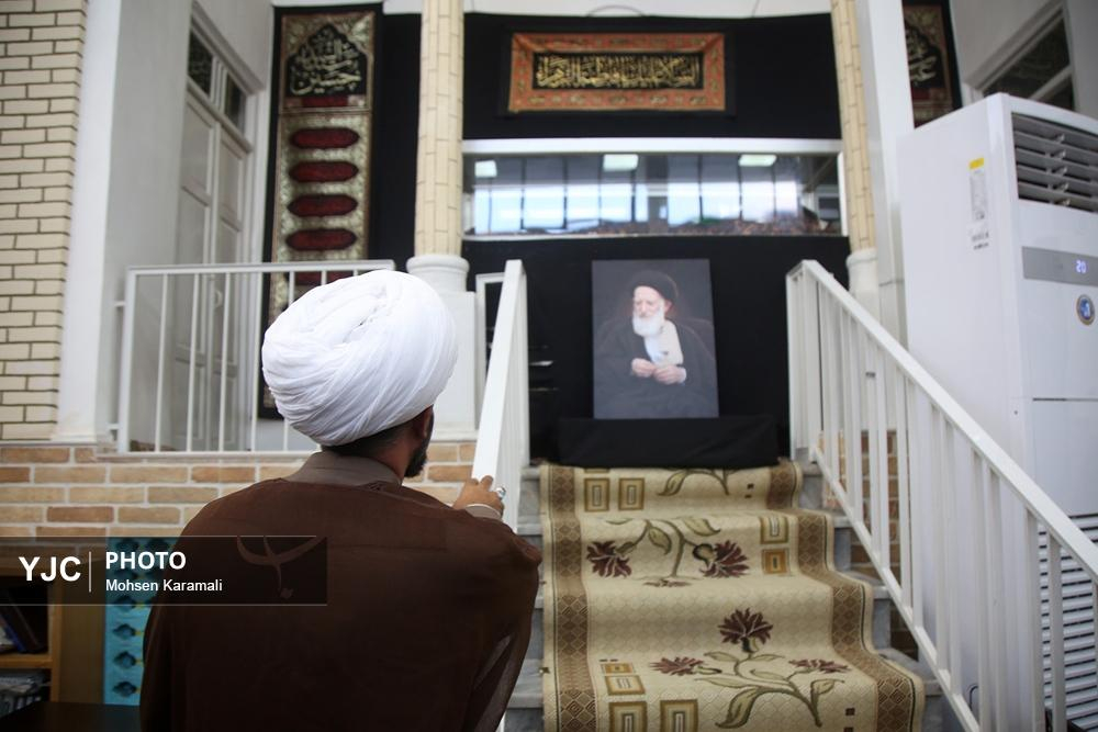 مراسم وداع با پیکر آیتالله شبیری زنجانی
