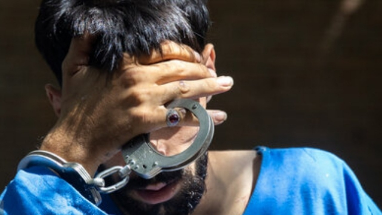 دستگیری مالخر سابقهدار لوازم خودرو سرقتی در شهر ری