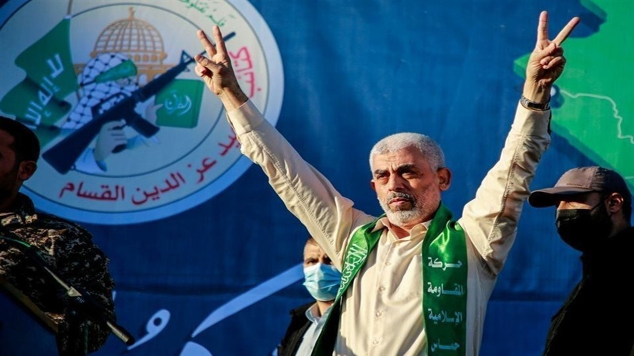 قهرمان هفت اکتبر + فیلم